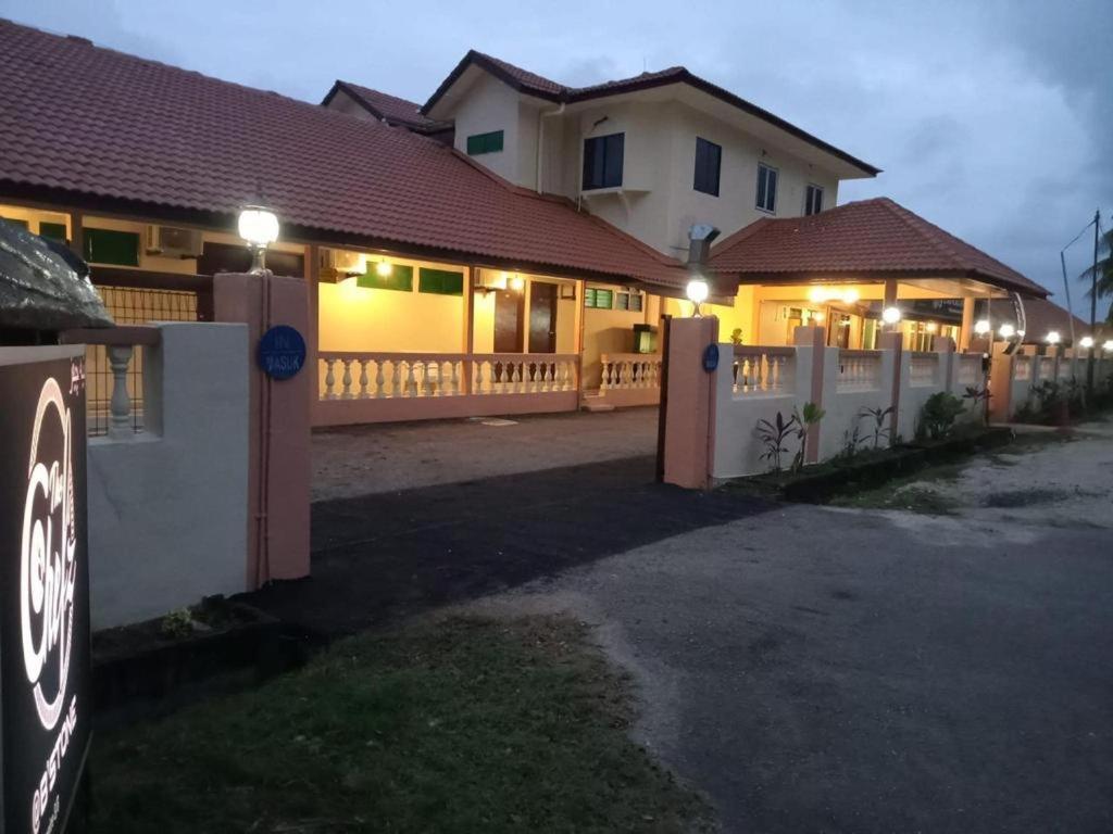Blackstone Beach Resort Kuantan Exterior foto